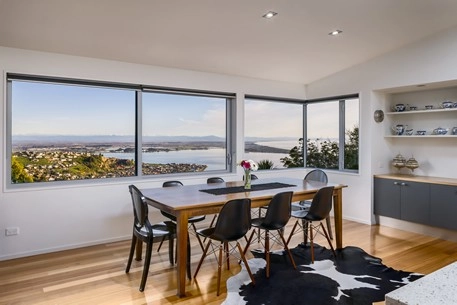 <b>Janelas e Portas em Alumínio</b>