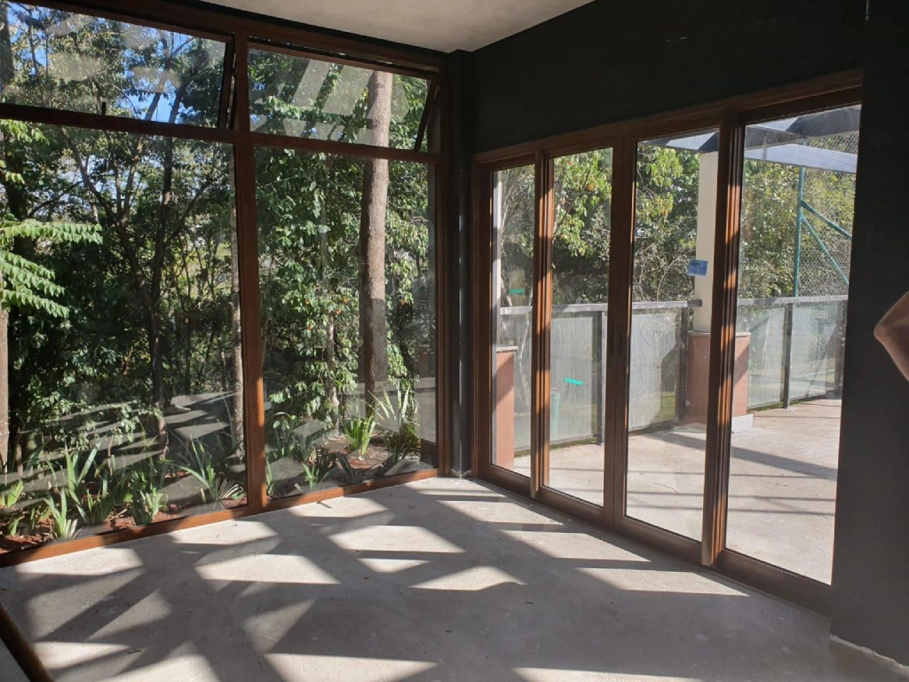 Paisagismo e Design em esquadrias: A Nova Tendência na Arquitetura que Transforma Ambient